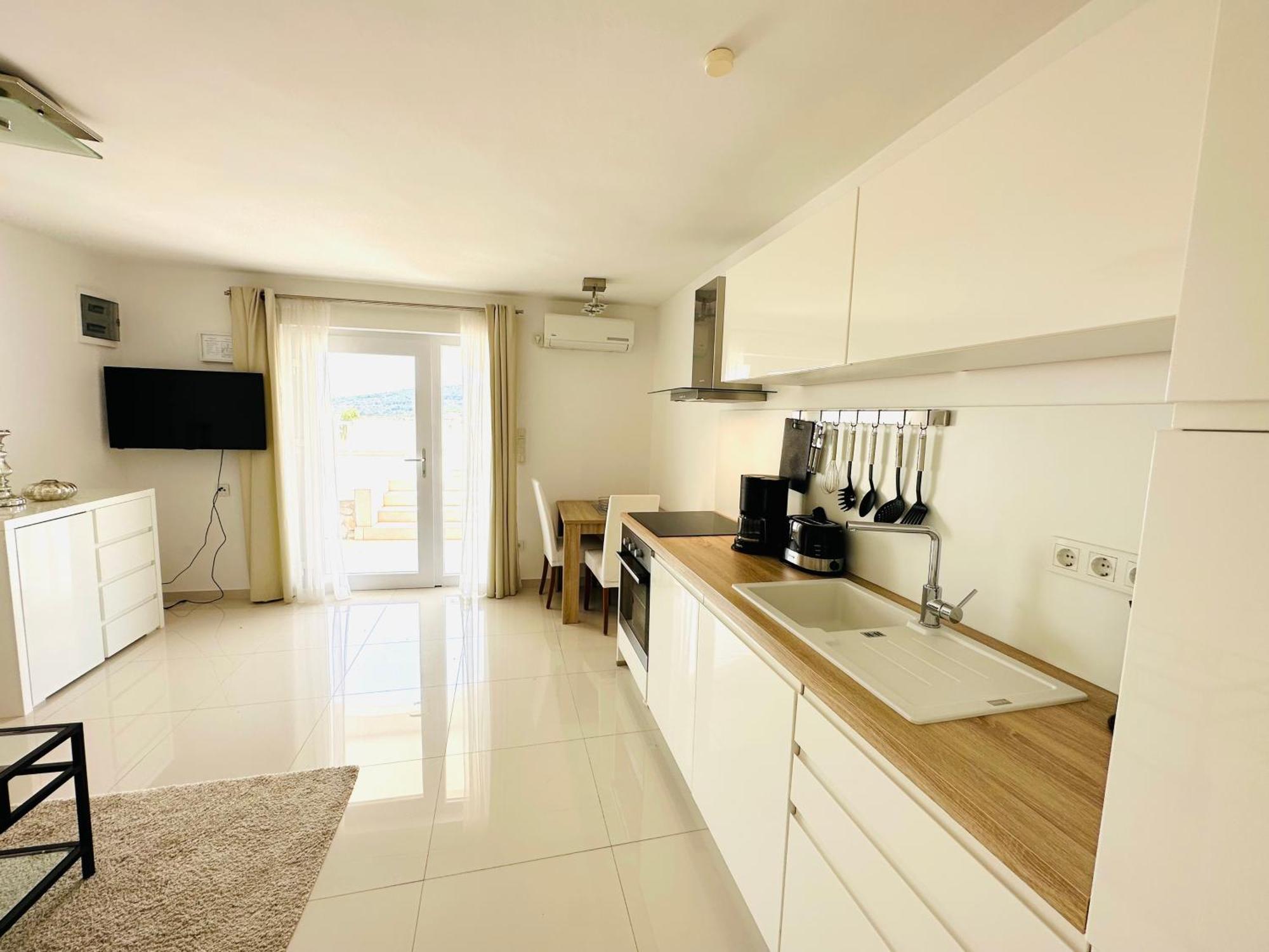 Villa Perla Tisno Esterno foto