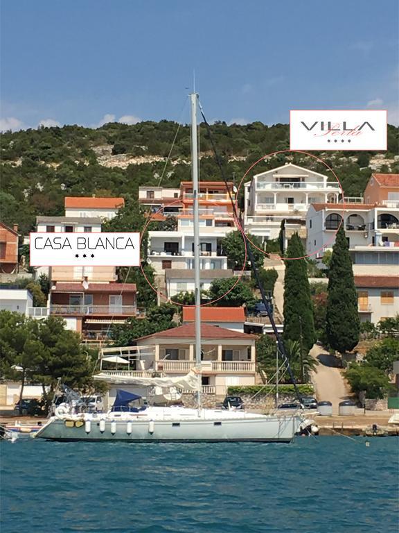 Villa Perla Tisno Esterno foto